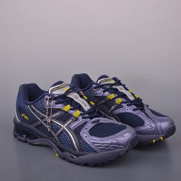 Light sports casual shoes